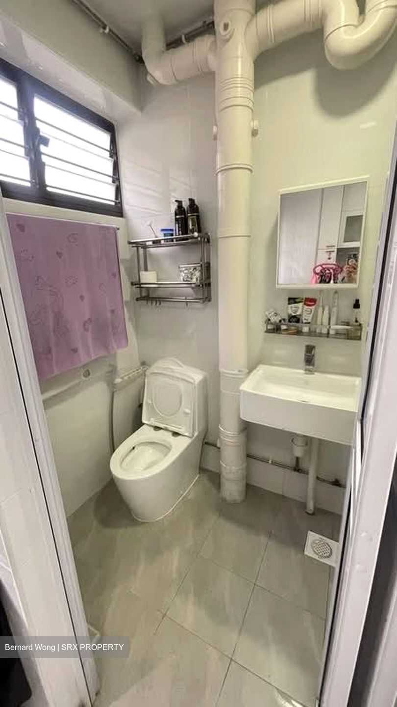 Blk 306 Yishun Rivergreen (Yishun), HDB 5 Rooms #572377071